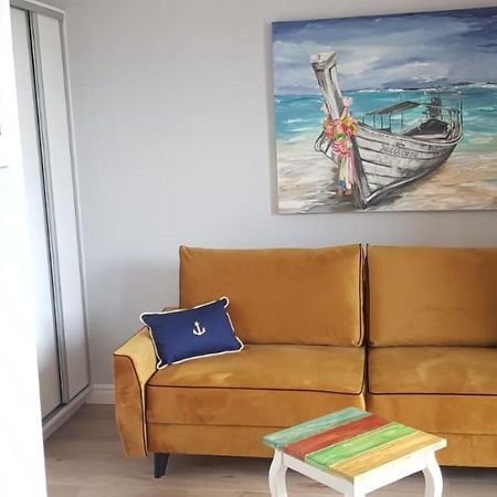 Uroczy Apartament Happy 01 Z Widokowym Tarasen Na Dachu - Tuz Przy Plazy !!! Niechorze Ngoại thất bức ảnh
